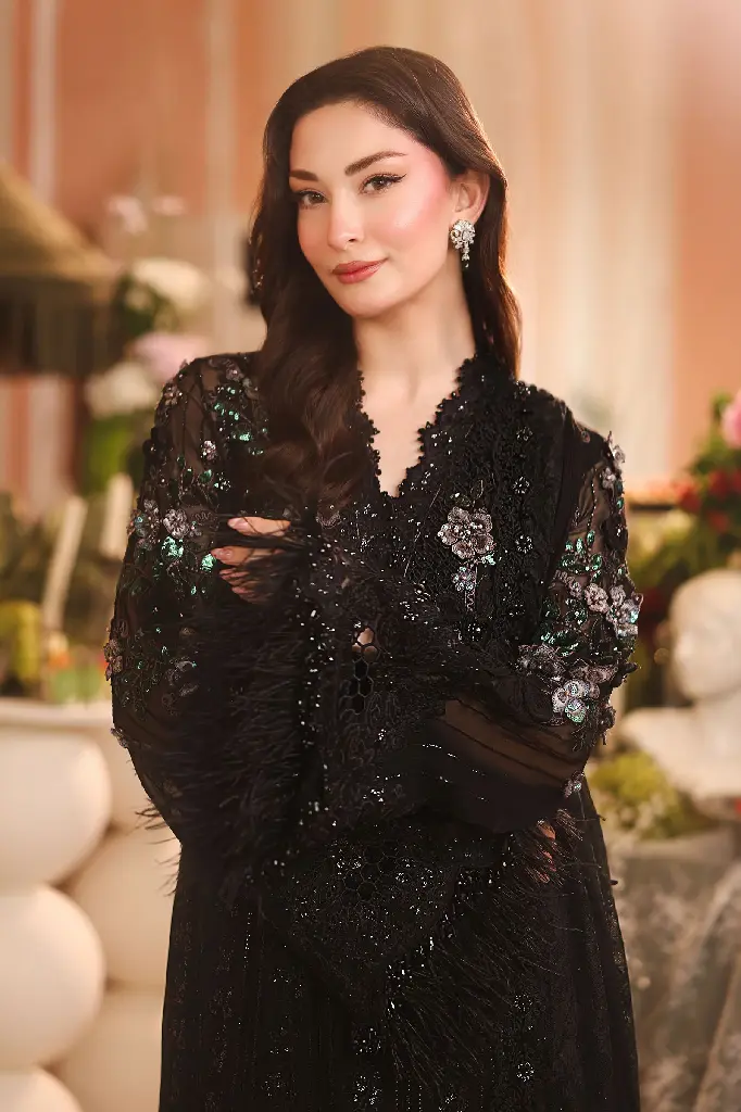 D4-E_7d6e86d4-10d8-49fb-aaaf-e8407129bace.webp